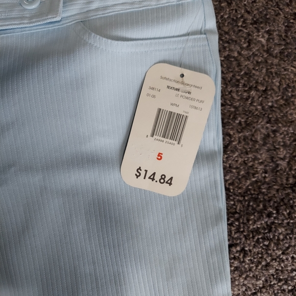 🐬 BNWT Powder blue Capris - Picture 3 of 3